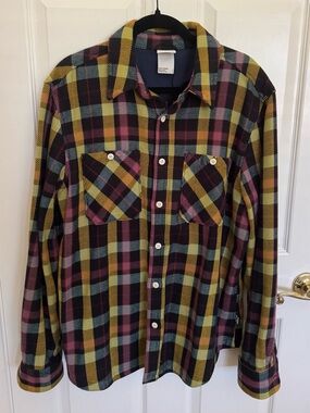 NWOT Northface men's size large shirt/jacket. Gorgeous colors!  Heavy material.